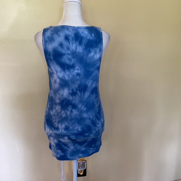 Calvin Klein tank top - Picture 9 of 13